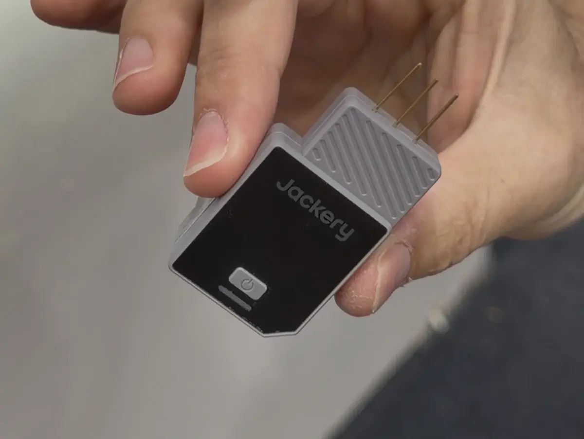 De belles batteries solaires avec injection dans la maison chez Jackery&nbsp;: SolarVault 3 Pro/Max