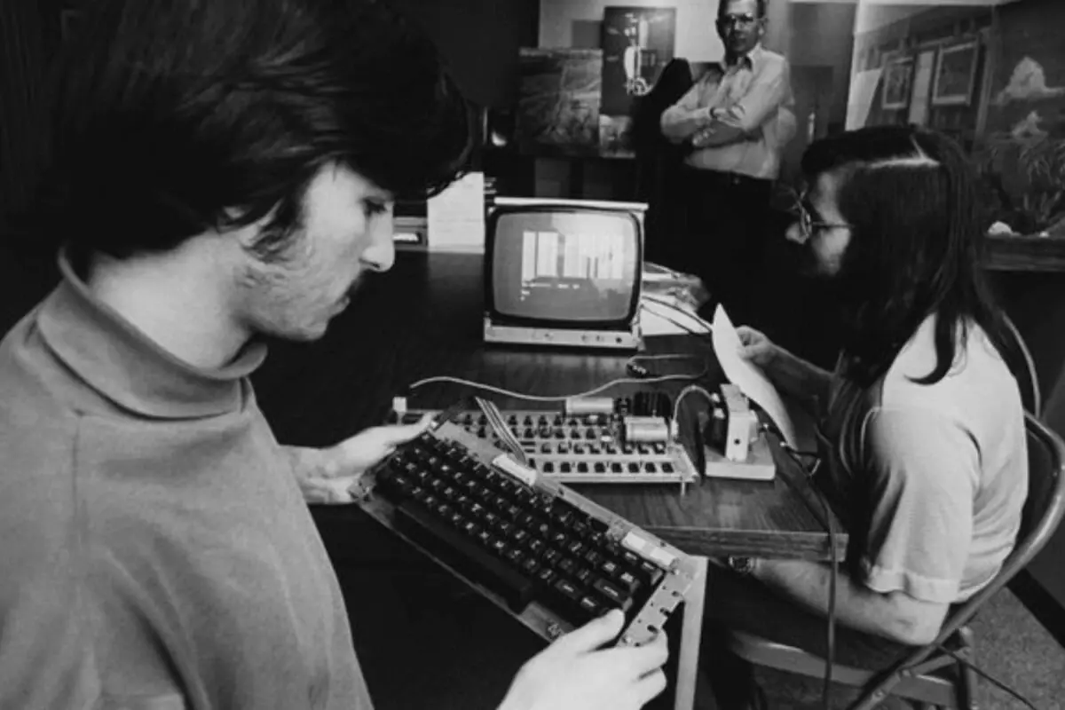 Jeu vid&eacute;o, vente ill&eacute;gale d&rsquo;&eacute;lectronique&nbsp;: les origines obscures d&rsquo;Apple