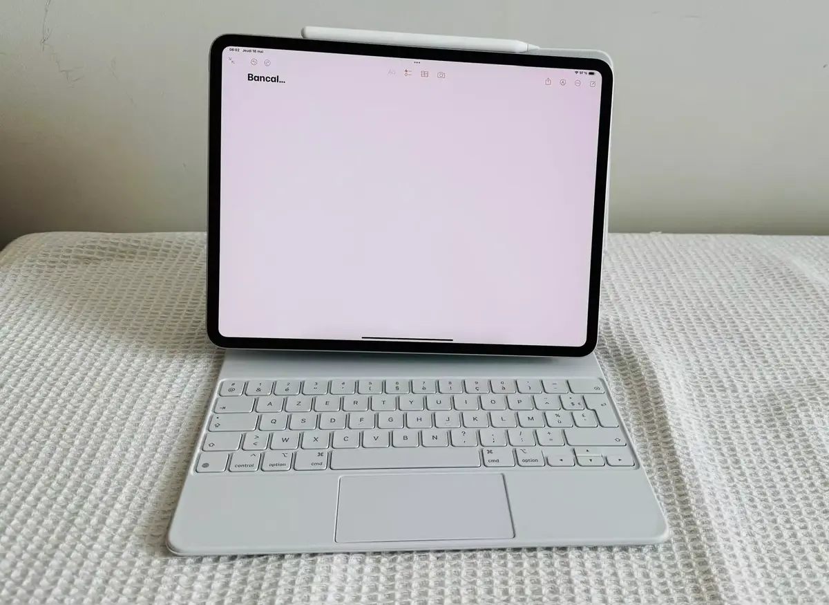 iPad Pro Magic Keyboard