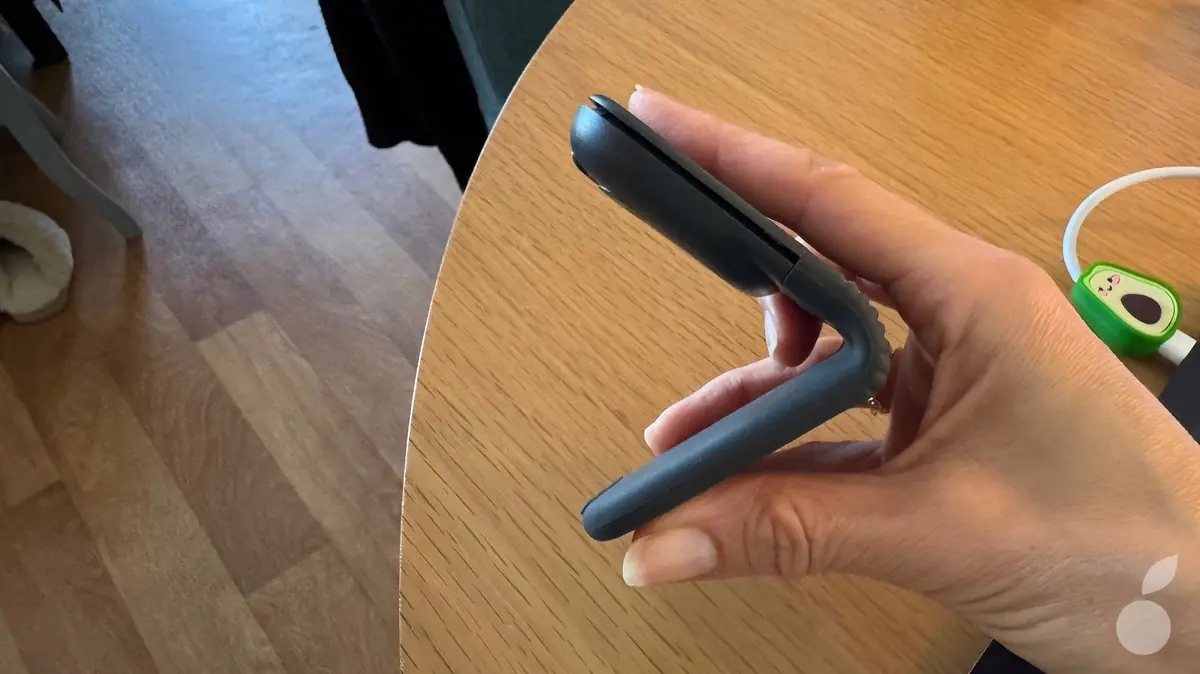 Test de la Logitech Mobi Fold&nbsp;: la souris pliable &agrave; emmener partout (et &agrave; glisser dans sa poche)