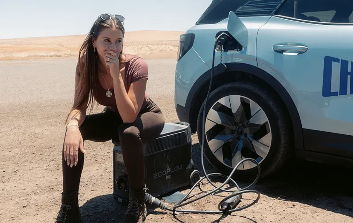 La série avec Lexie, première femme au tour du monde en voiture électrique, débarque sur Amazon !