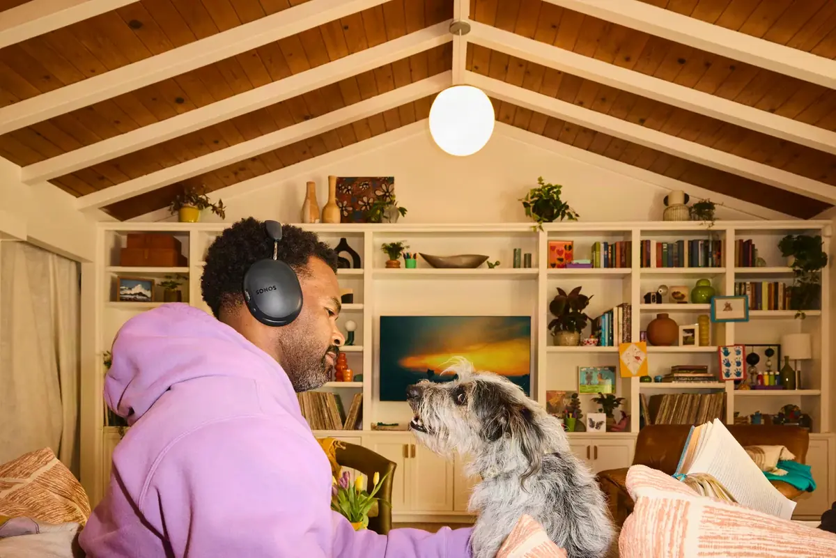 Sonos met &agrave; jour son casque Ace et son enceinte Beam en Ultra