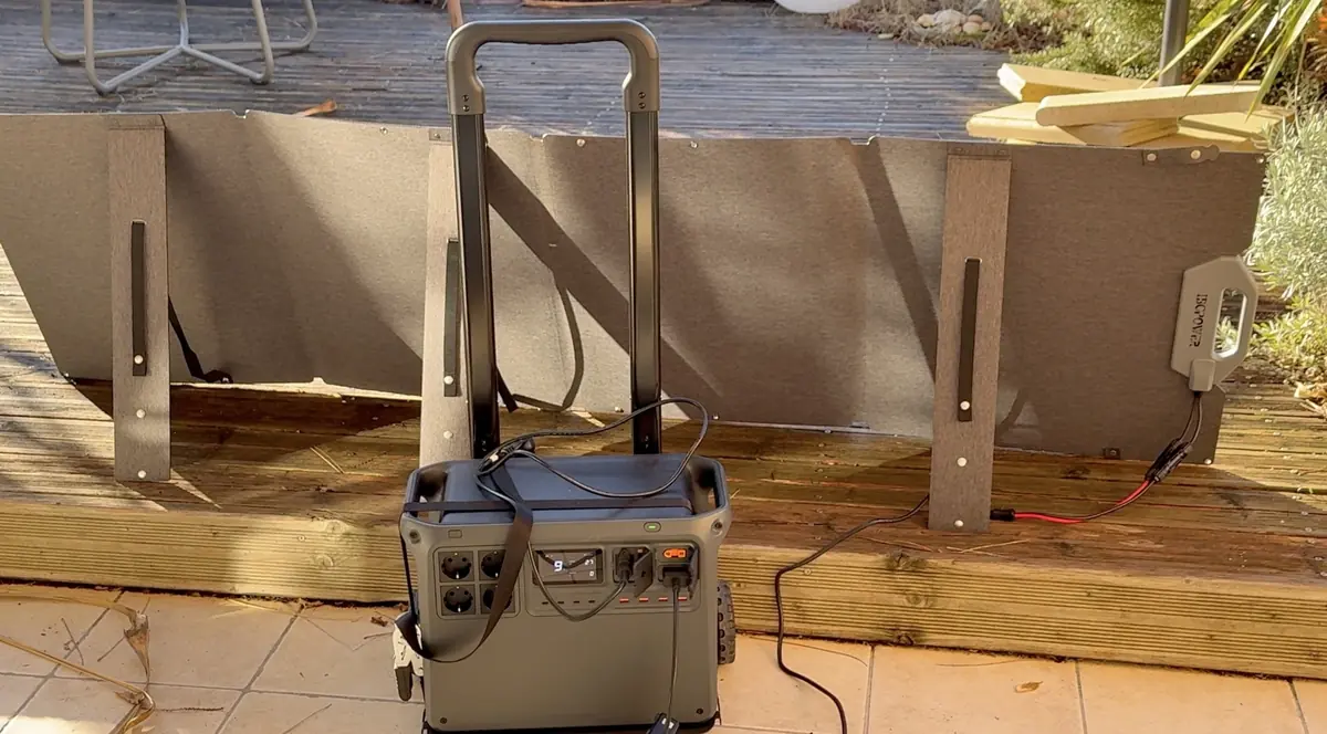 Test DJI Power 2000&nbsp;: cette batterie nomade peut m&ecirc;me charger... votre maison&nbsp;!