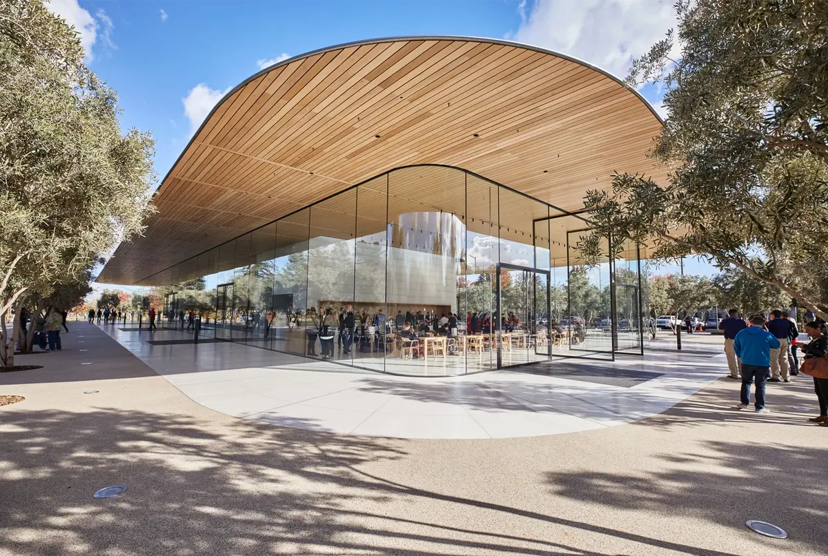 Apple Park Tim Cook Margrethe Vestager