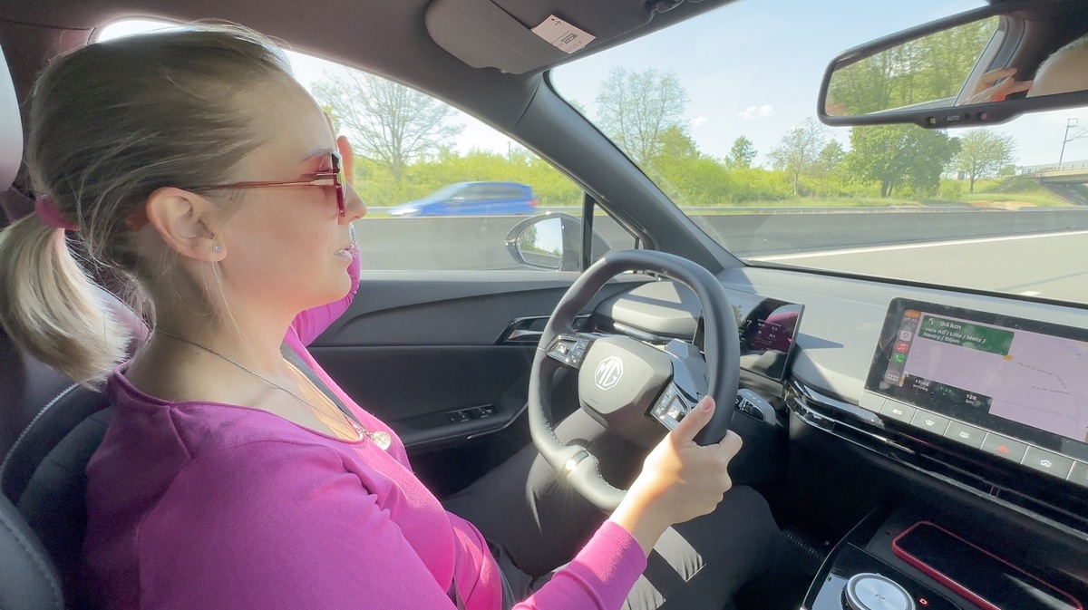 Essai MG4 Luxury : prix, autonomie, recharge... la meilleure voiture électrique abordable de 2023 ?