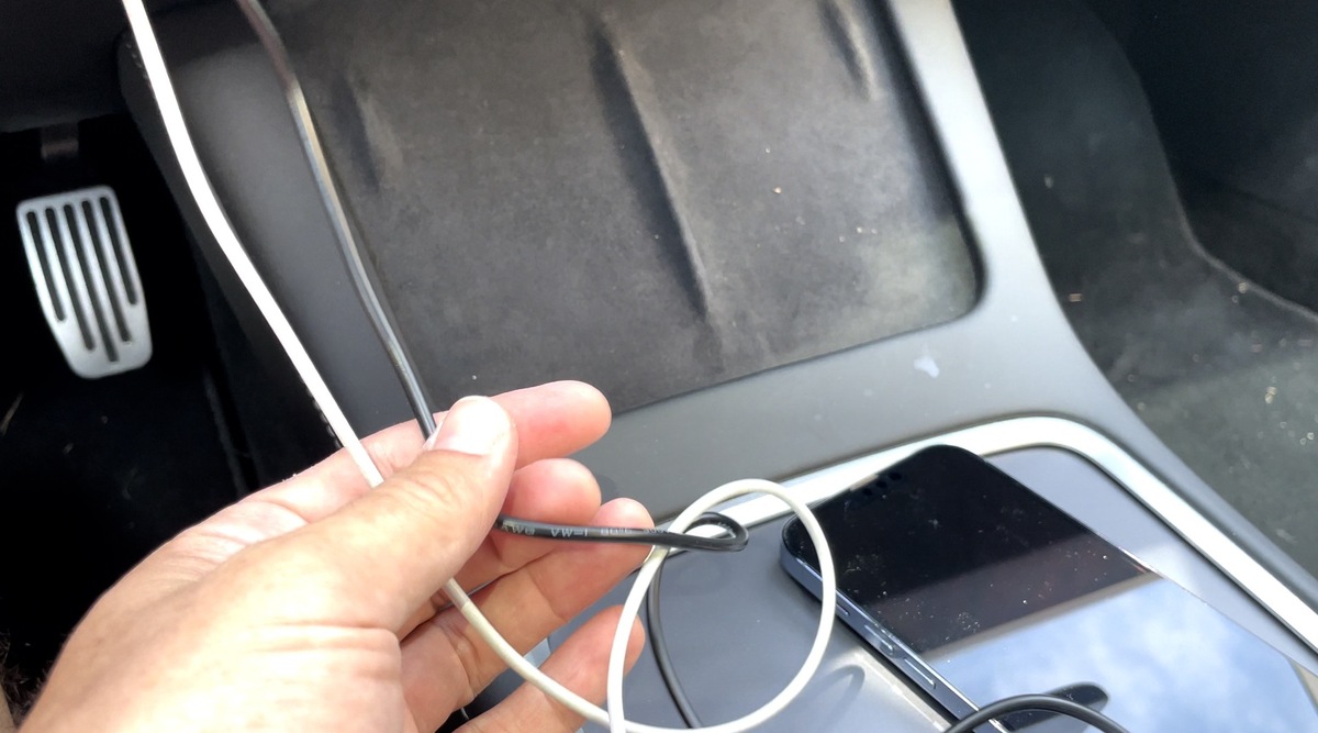 CarPlay WiFi chez Tesla ? Test de Carpuride, un boitier pour les voitures sans CarPlay