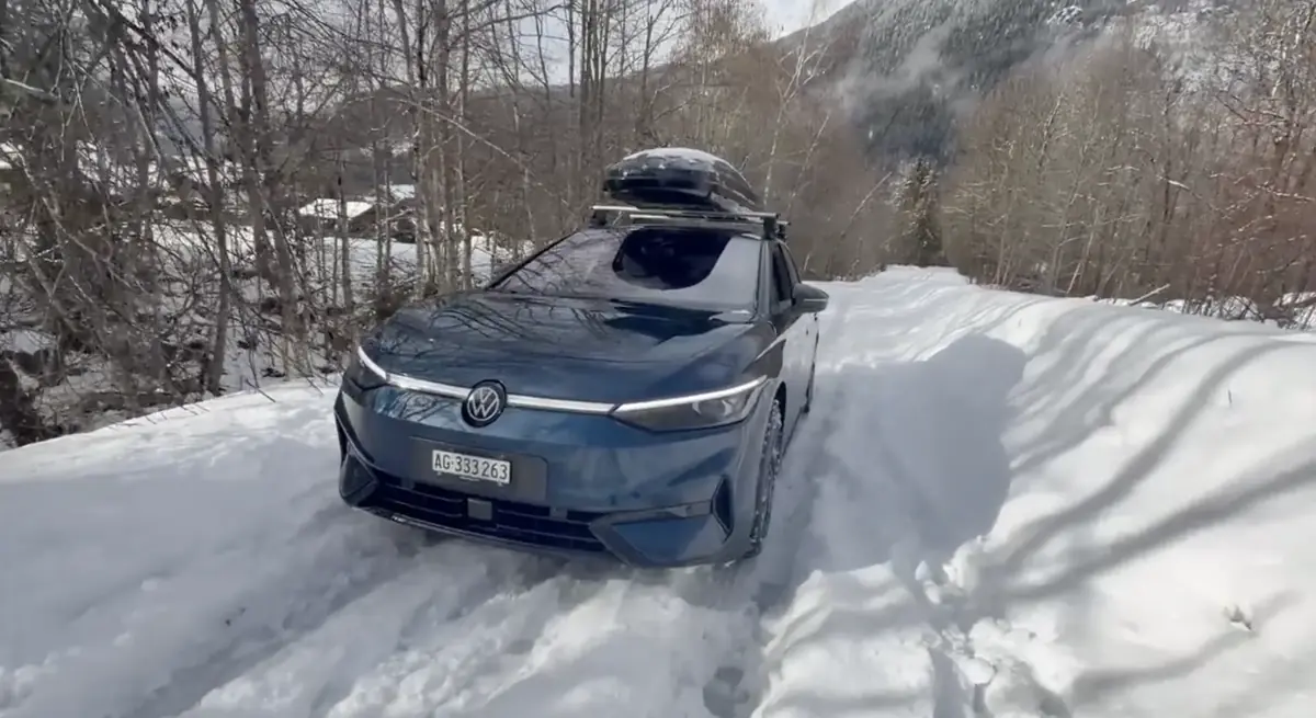 Essai Volkswagen ID7 Pro S&nbsp;: une autonomie de dingue&nbsp;! + test avec coffre de toit et sur neige