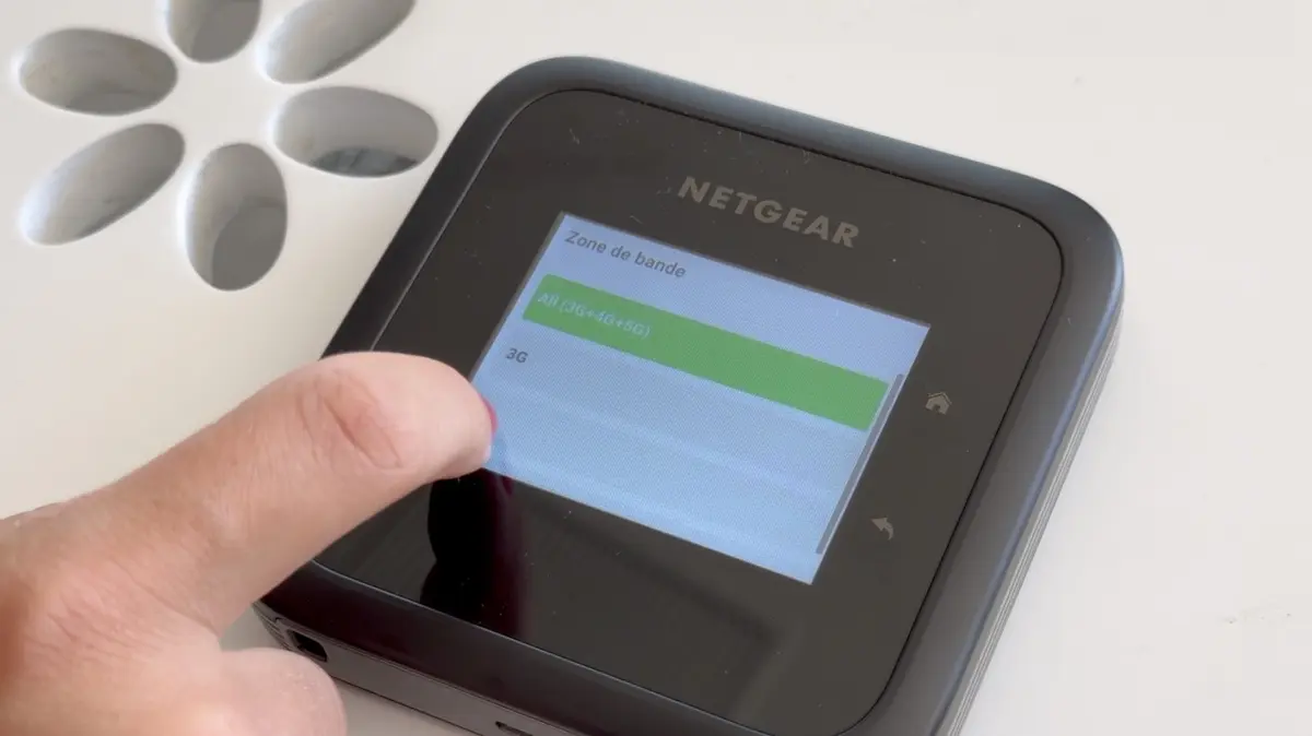 Test Netgear M6 Pro : le meilleur routeur portable 5G et WiFi 6E de 2023 ?