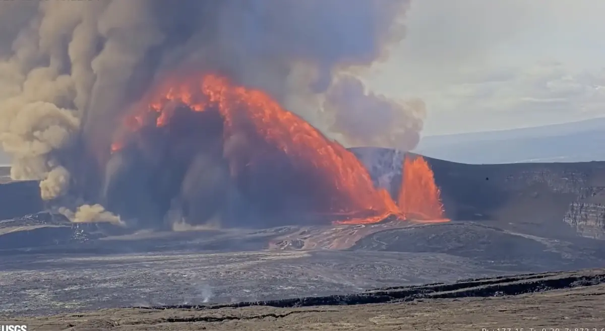 Avalée par un volcan, cette caméra a filmé sa propre mort !