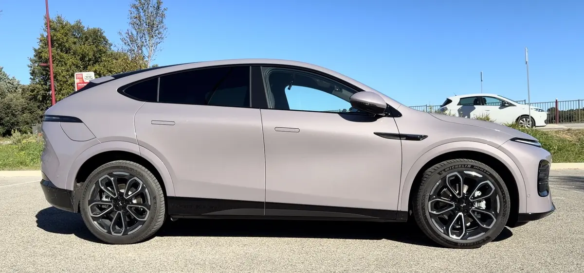 Essai XPeng G6 2026&nbsp;: il ATOMISE Tesla sur la vitesse de charge, mais le reste&nbsp;?