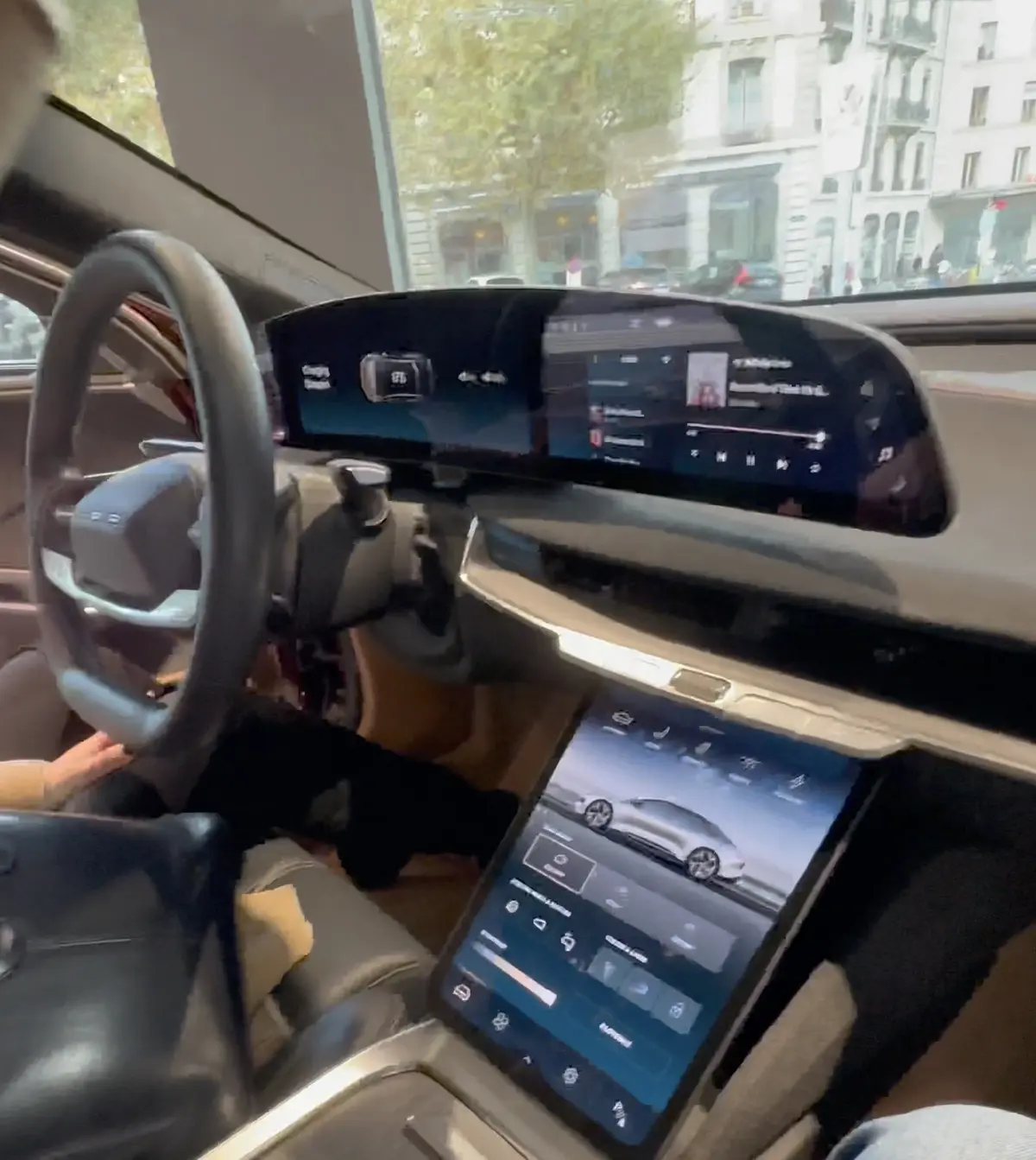 Coup d'oeil sur la Lucid Air (vidéo à Genève) concurrente de la Tesla Model S