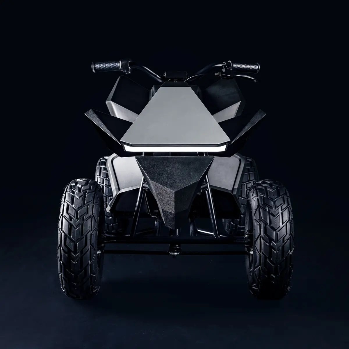 Le Tesla Cyberquad pour enfants est disponible en Europe ! (On l'a testé)