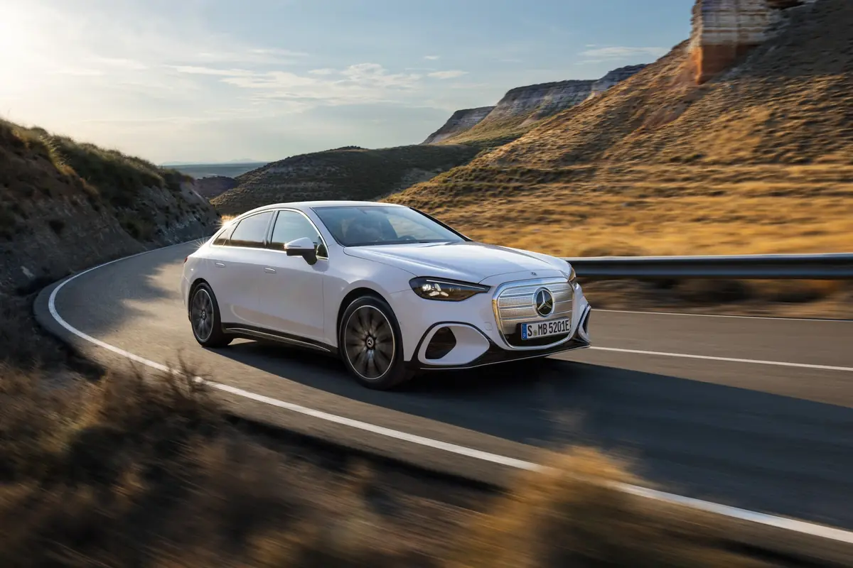 Mercedes Classe C &eacute;lectrique&nbsp;: vous prendrez bien un peu de d&eacute;mesure&nbsp;?