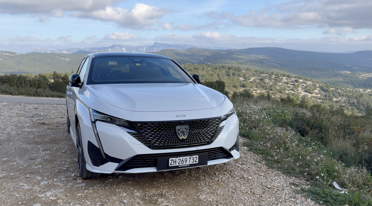 Essai e-308 électrique : le pire et le meilleur de Peugeot