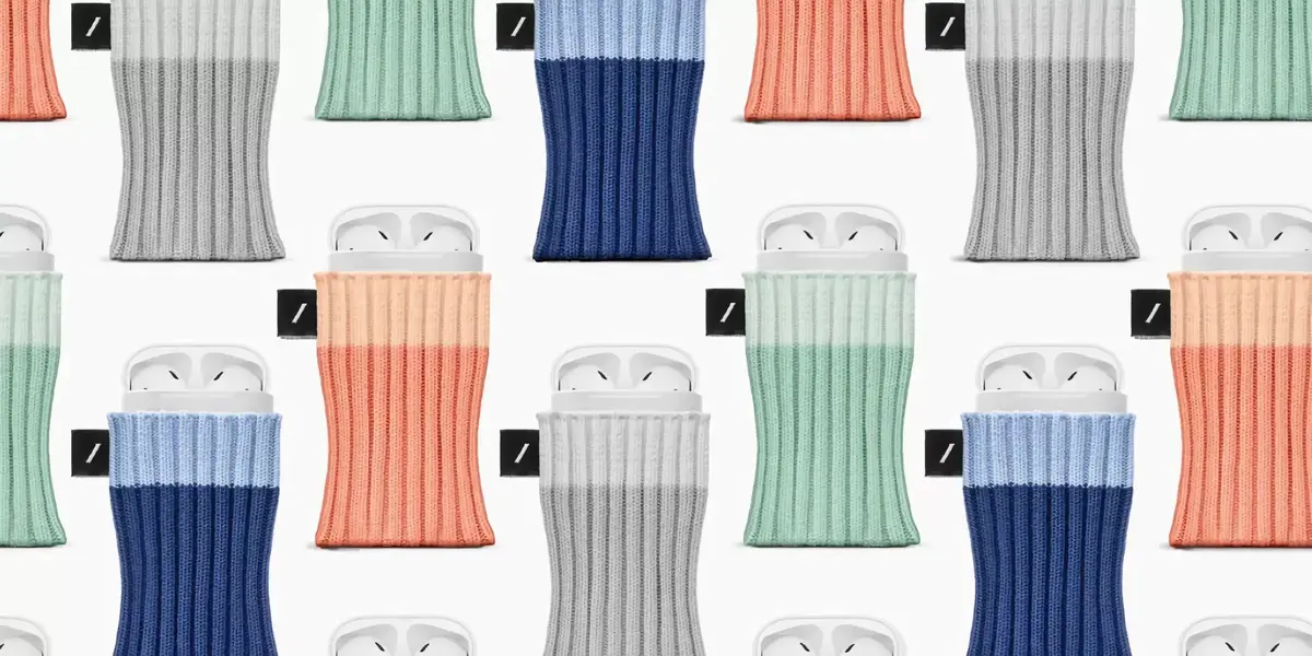 Native Union sort des chaussettes à AirPods pour 19,99 € (clin d'oeil pour les 20 ans de l'iPod !)