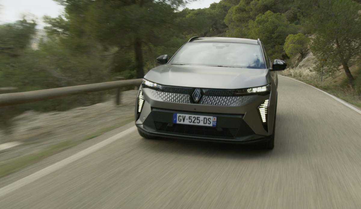 Essai Renault Scenic électrique 2024 : enfin une bonne voiture électrique française !