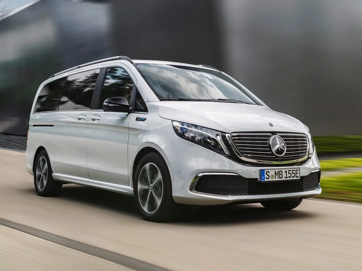 Le Mercedes EQV actuel qui peine &agrave; offrir 280 km en conditions r&eacute;elles et charge lentement est d&eacute;pass&eacute; techniquement.