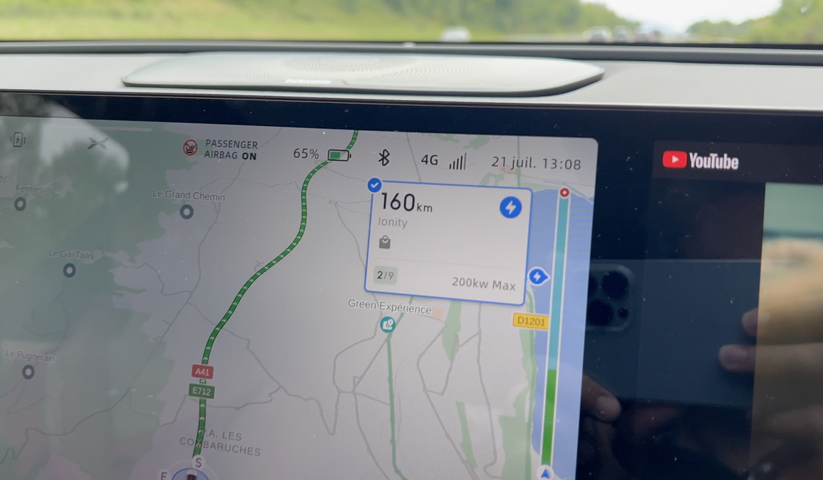 Test du système auto de XPENG sur 3 écrans : mieux que Tesla ?