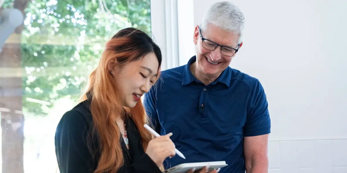 Apple Tim Cook Swift Challenge