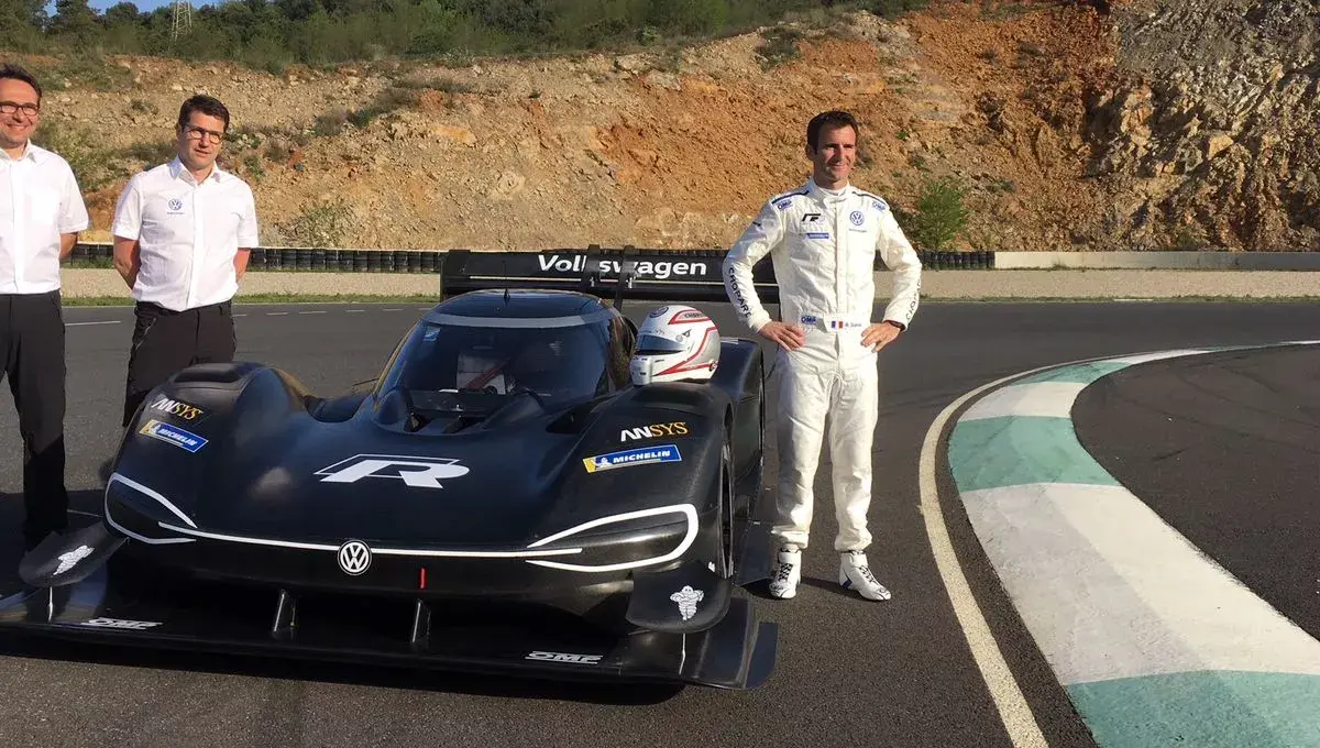 Le SuperVan électrique de Ford ira à Pikes Peak avec Romain Dumas !