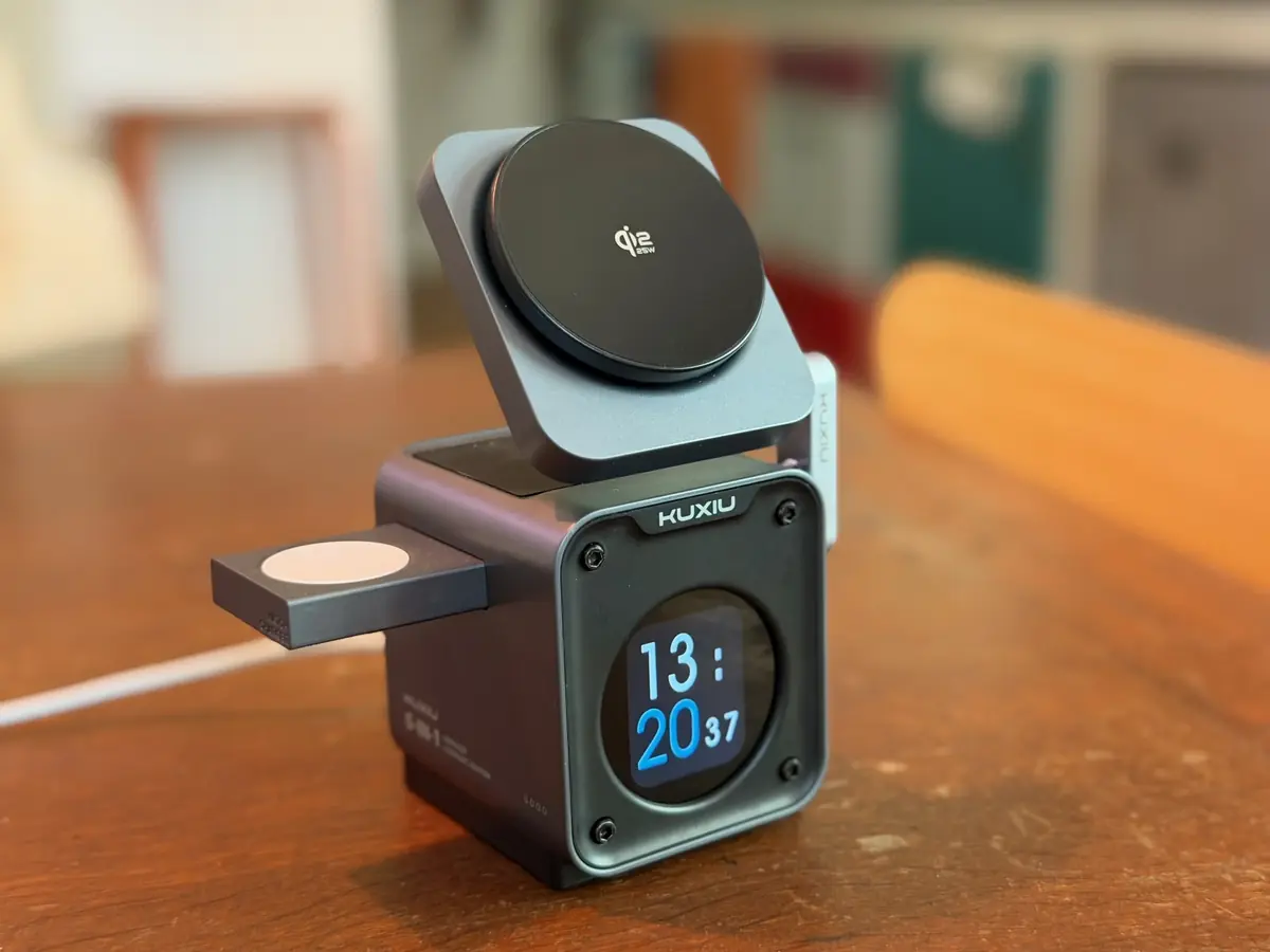 Test du Kuxiu D5, le chargeur MagSafe qui garde votre iPhone au frais
