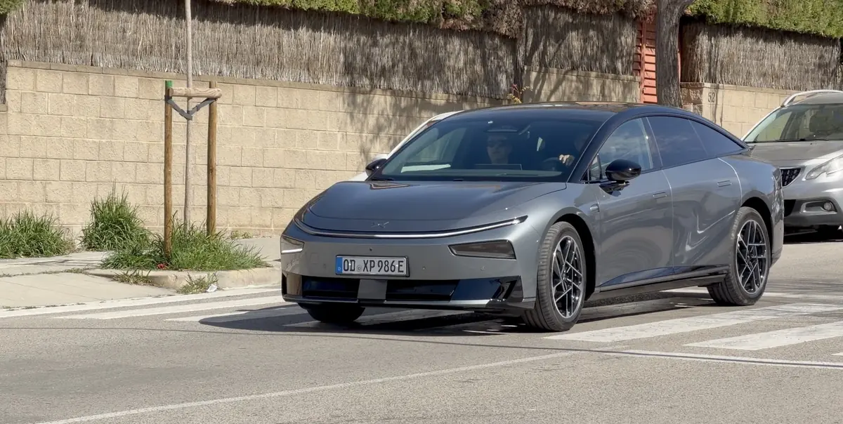 Essai XPeng P7+&nbsp;: le luxe et la charge en 12mn &agrave; partir de 45 990&euro;