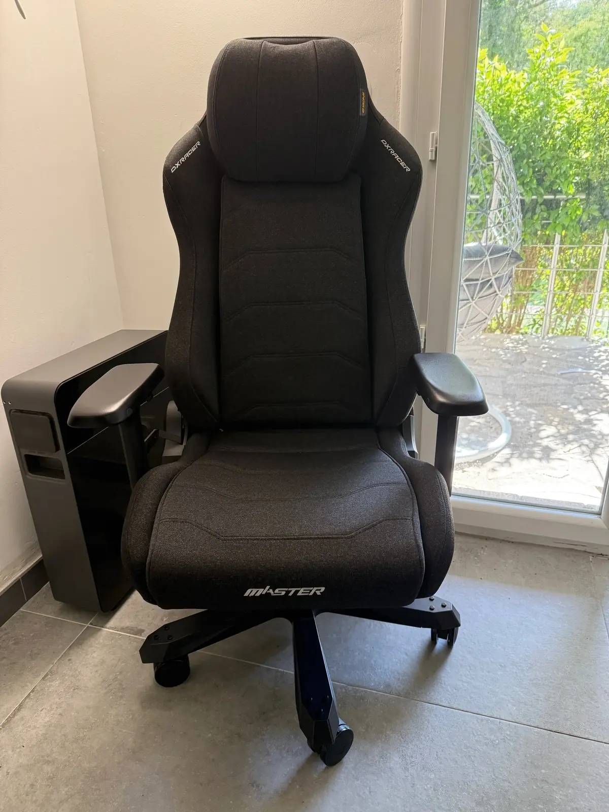 Test de la chaise gamer&nbsp;: DXRACER Master