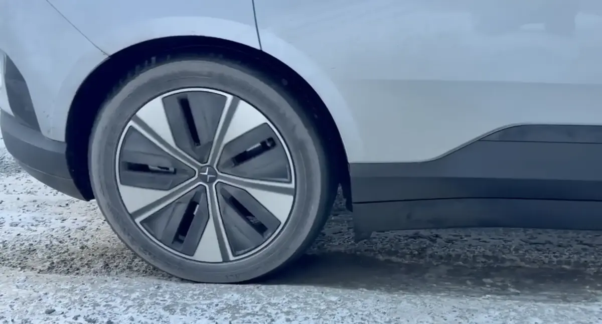 Adieu Tesla&nbsp;? Trois mois en Polestar 4 Long Range Single Motor&nbsp;!