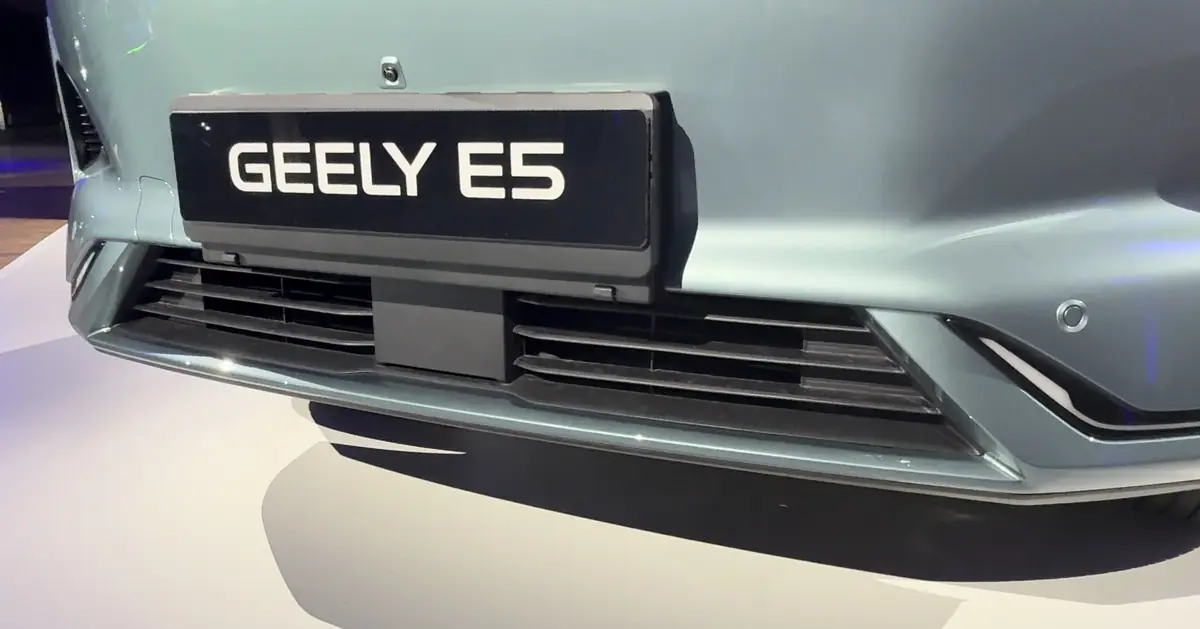 Essai Geely E5&nbsp;: une bonne le&ccedil;on de "premium" &agrave; Volkswagen et Stellantis&nbsp;!