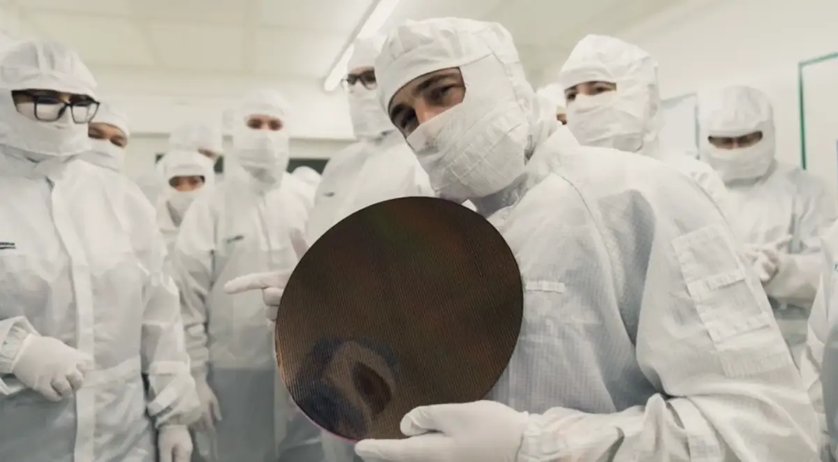 Plong&eacute;e en Chine, au c&oelig;ur de la m&eacute;moire, le nouvel eldorado&nbsp;! Et l'Europe&nbsp;? (vid&eacute;o in&eacute;dite)