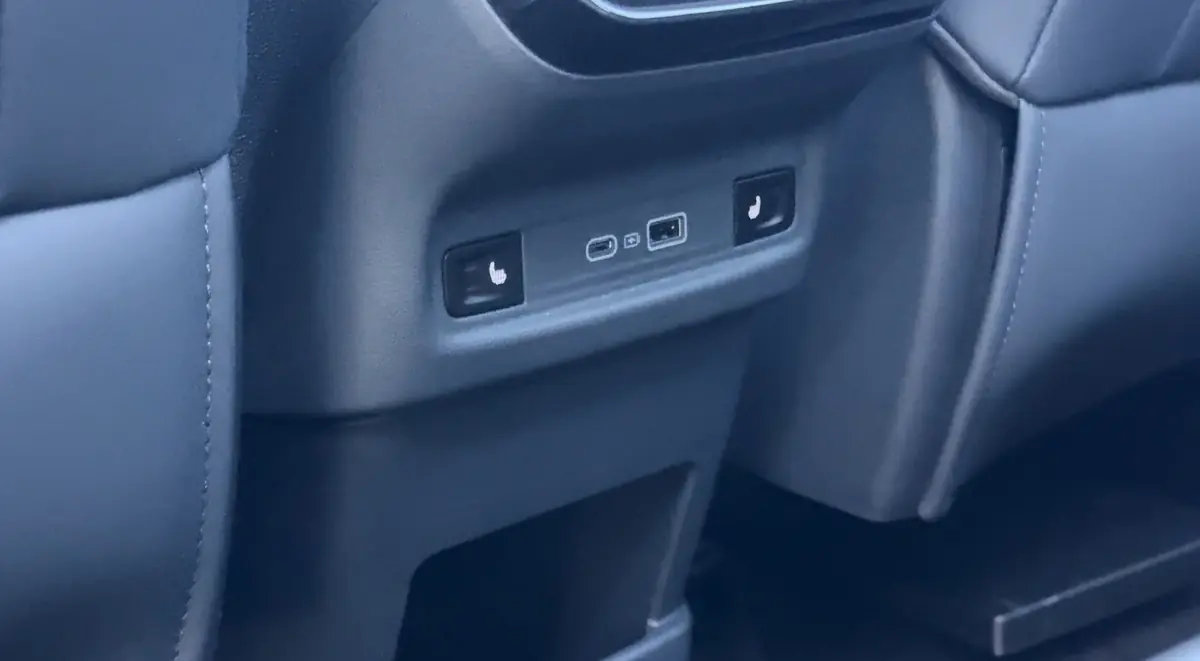 Essai Geely E5&nbsp;: une bonne le&ccedil;on de "premium" &agrave; Volkswagen et Stellantis&nbsp;!