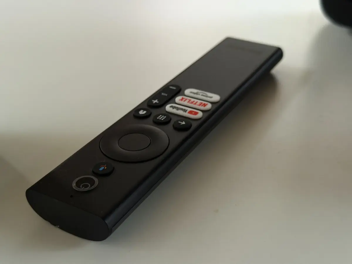 Test du Dangbei DBOX02 Pro&nbsp;: le vid&eacute;oprojecteur 4K qui veut remplacer votre t&eacute;l&eacute;