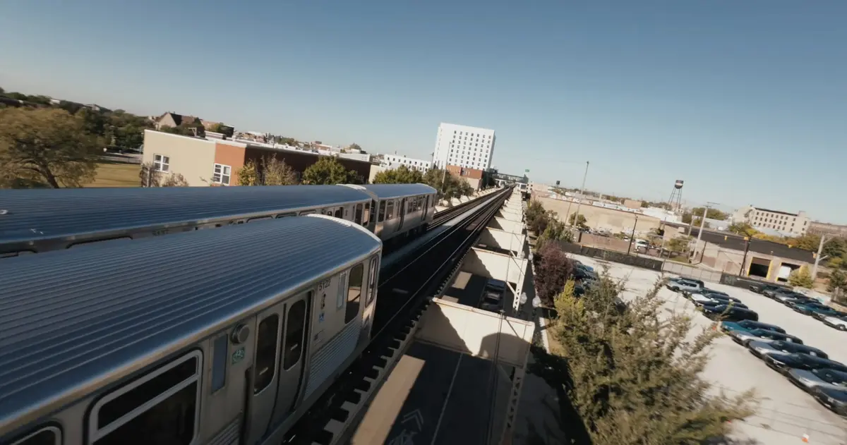 Chicago vue des airs avec un iPhone 16 Pro Max monté sur un drone