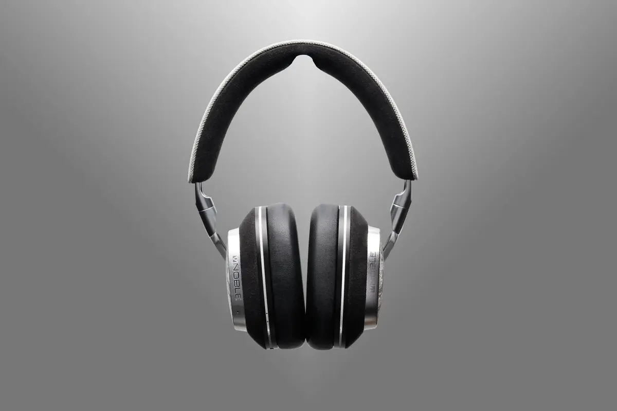 Noble Audio empile trois transducteurs dans son casque sans fil FoKus Artemis