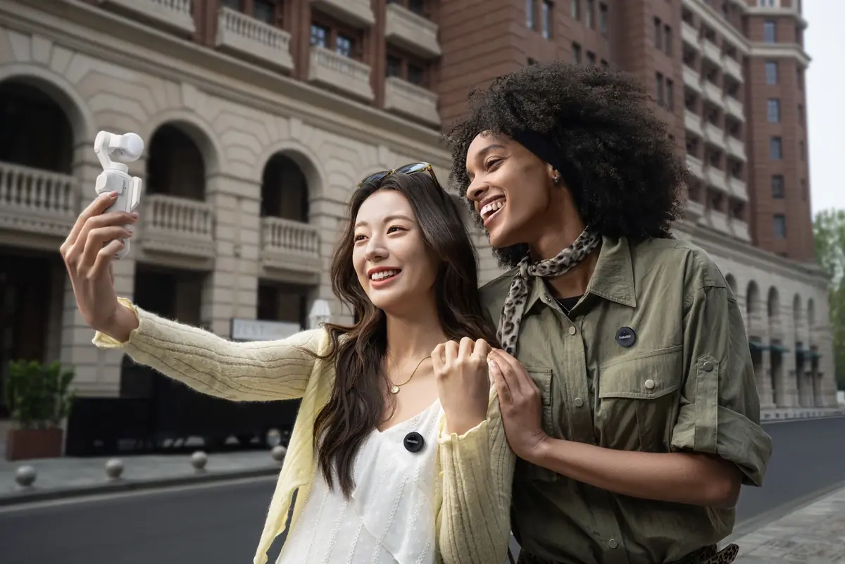 Insta360 Luna Pro&nbsp;: une cam&eacute;ra de poche 8K avec Leica &agrave; 529 euros