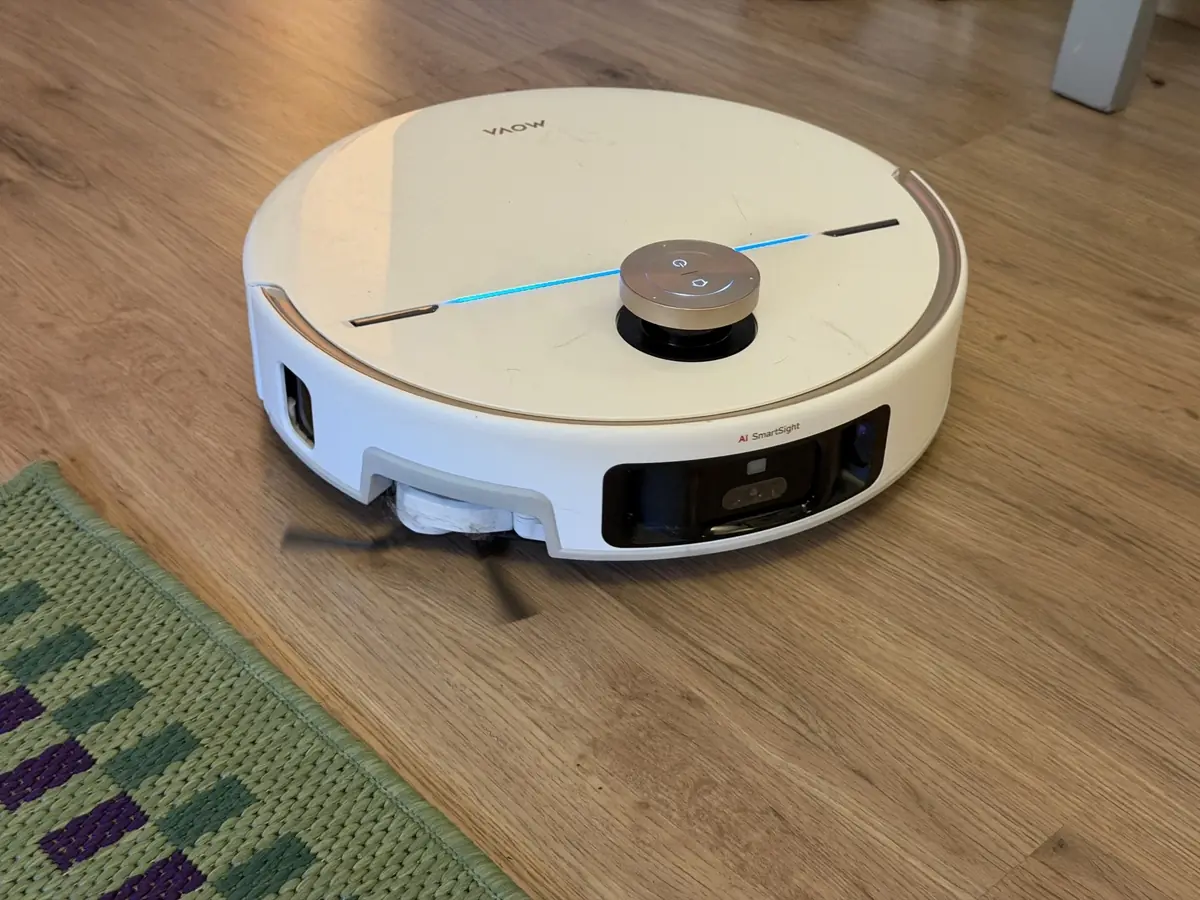 Test du MOVA V70 Ultra Complete&nbsp;: le robot aspirateur qui a le bras long