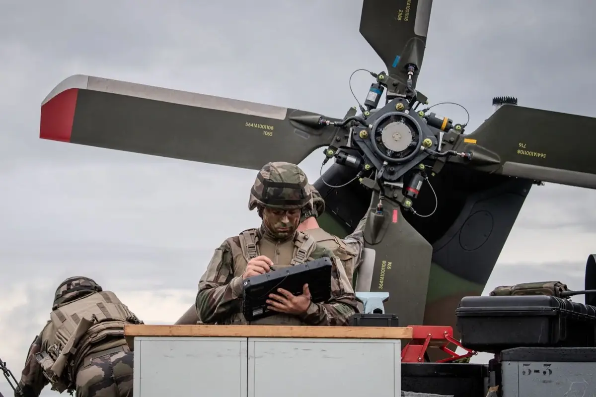 Mistral AI signe un accord avec le minist&egrave;re des Arm&eacute;es pour une IA militaire souveraine