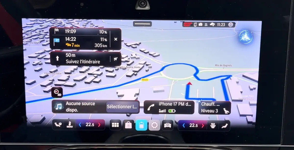Mercedes a mis un iPad et Face ID dans son CLA&nbsp;! (Test des &eacute;crans Mercedes 2026)