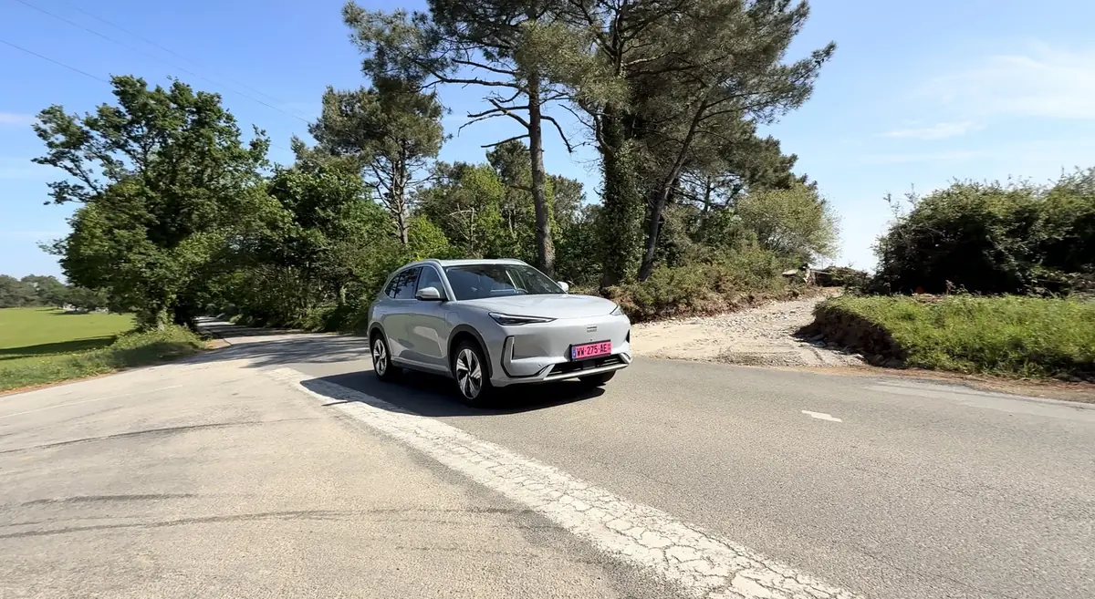 Essai Geely E5&nbsp;: une bonne le&ccedil;on de "premium" &agrave; Volkswagen et Stellantis&nbsp;!