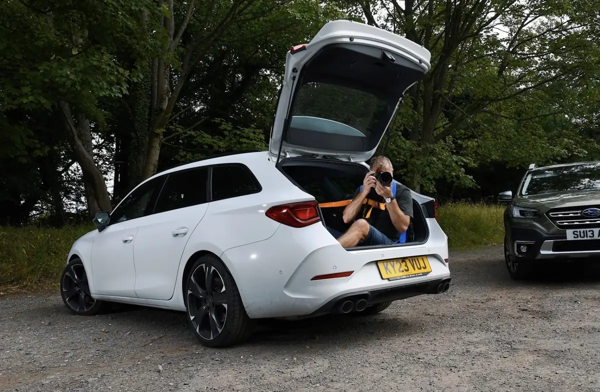 Un accident provoqu&eacute; par une Mercedes CLA &eacute;lectrique, victime de "freinage fant&ocirc;me"