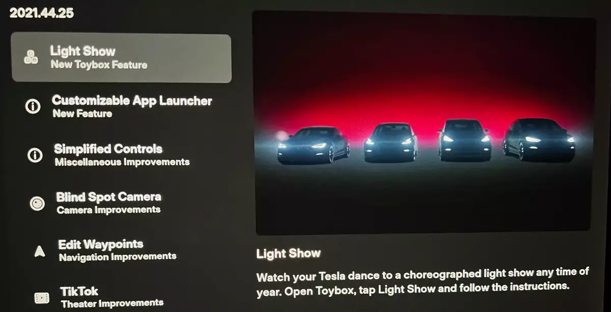 VE : TikTok chez Tesla, le Roadster en rupture, premier Model Y allemand et Ford adore la charge inversée