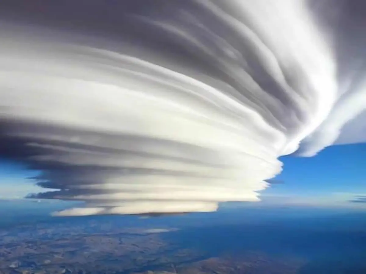 Ce petit nuage revient sans arrêt au même endroit, la NASA le capture enfin