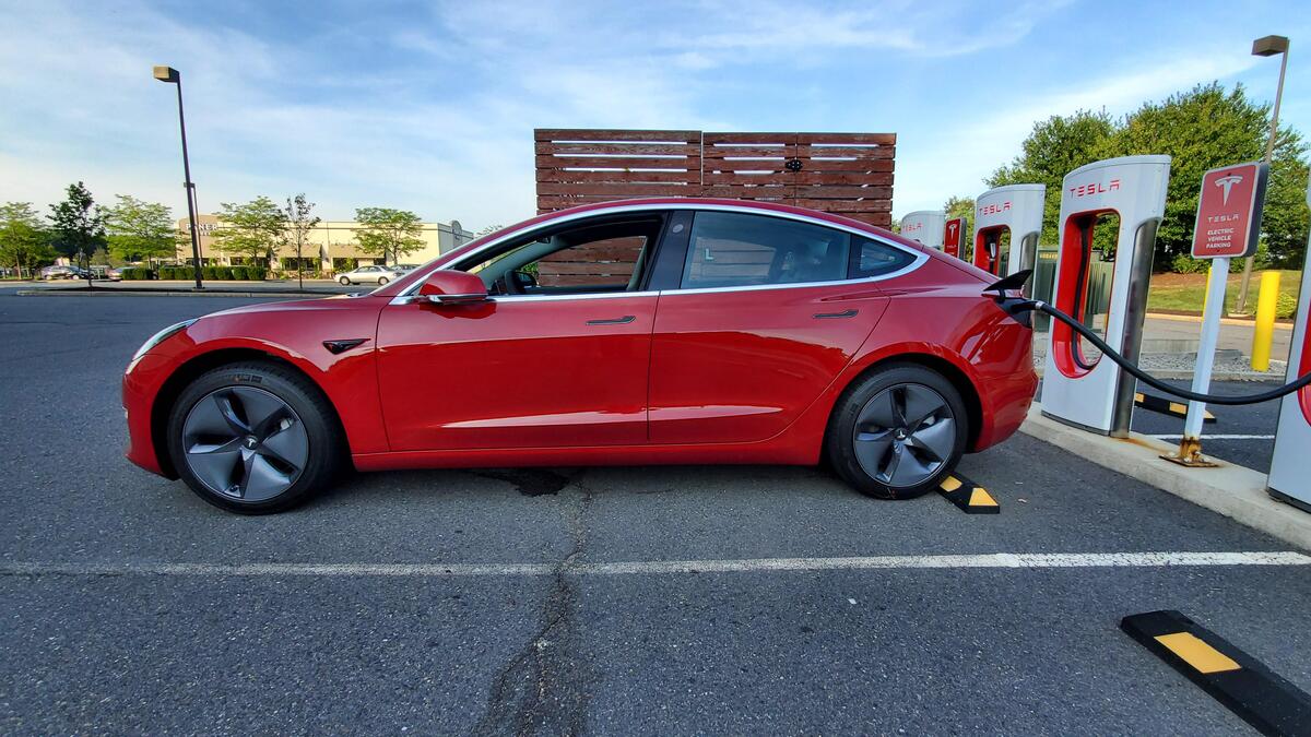 Tesla rappel européen des Model S/X, prix des SuperChargers et le