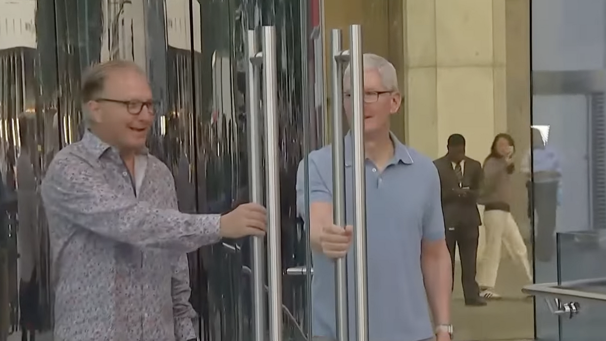 Apple CEO and Executive Host Luxury Sales Trip for iPhone 15 Launch