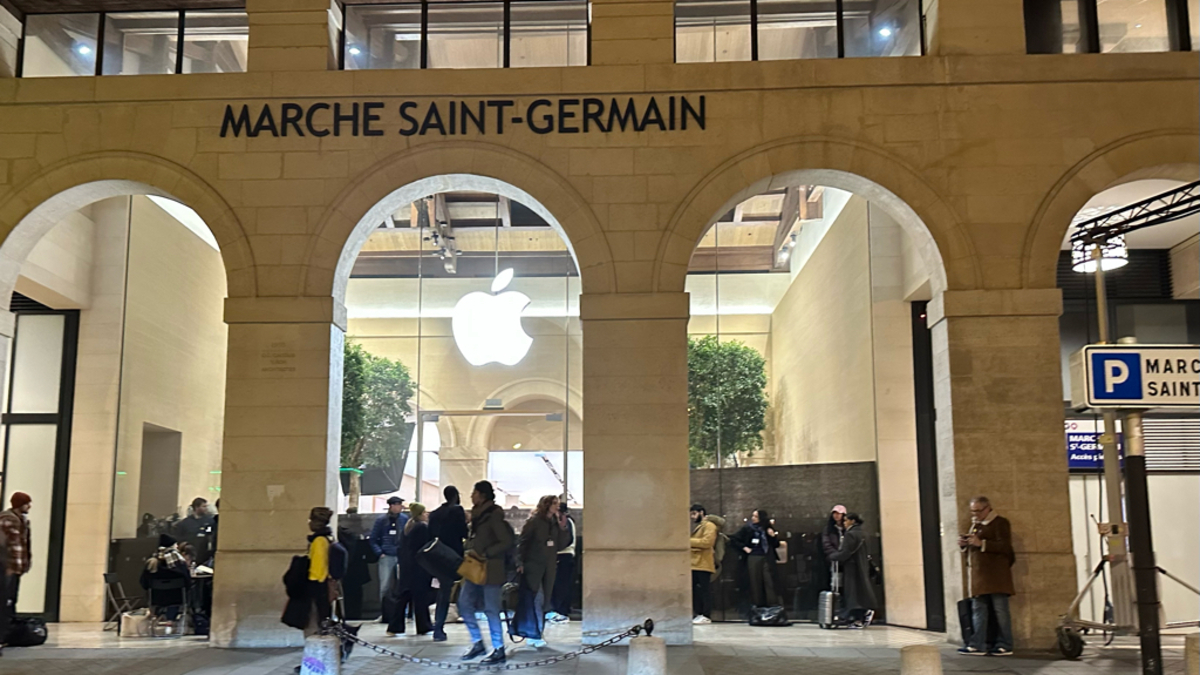 Quel est ce mystérieux tournage dans l'Apple Store Saint Germain