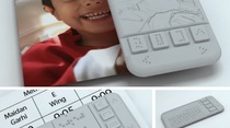 Un smartphone à écran haptique qui parle le Braille