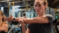 Christy Turlington continue de nous raconter ses aventures avec l'Apple Watch