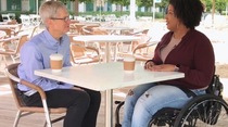 #GAAD : Tim Cook parle d'accessibilité avec 3 youtubeurs