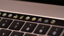 MacBook Pro 2016 : la Touch Bar impressionne plus qu'elle ne révolutionne