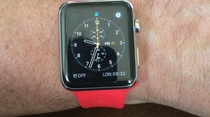 Will Carling dévoile son Apple Watch avec un bracelet rouge sport... qui n'existe pas (encore)